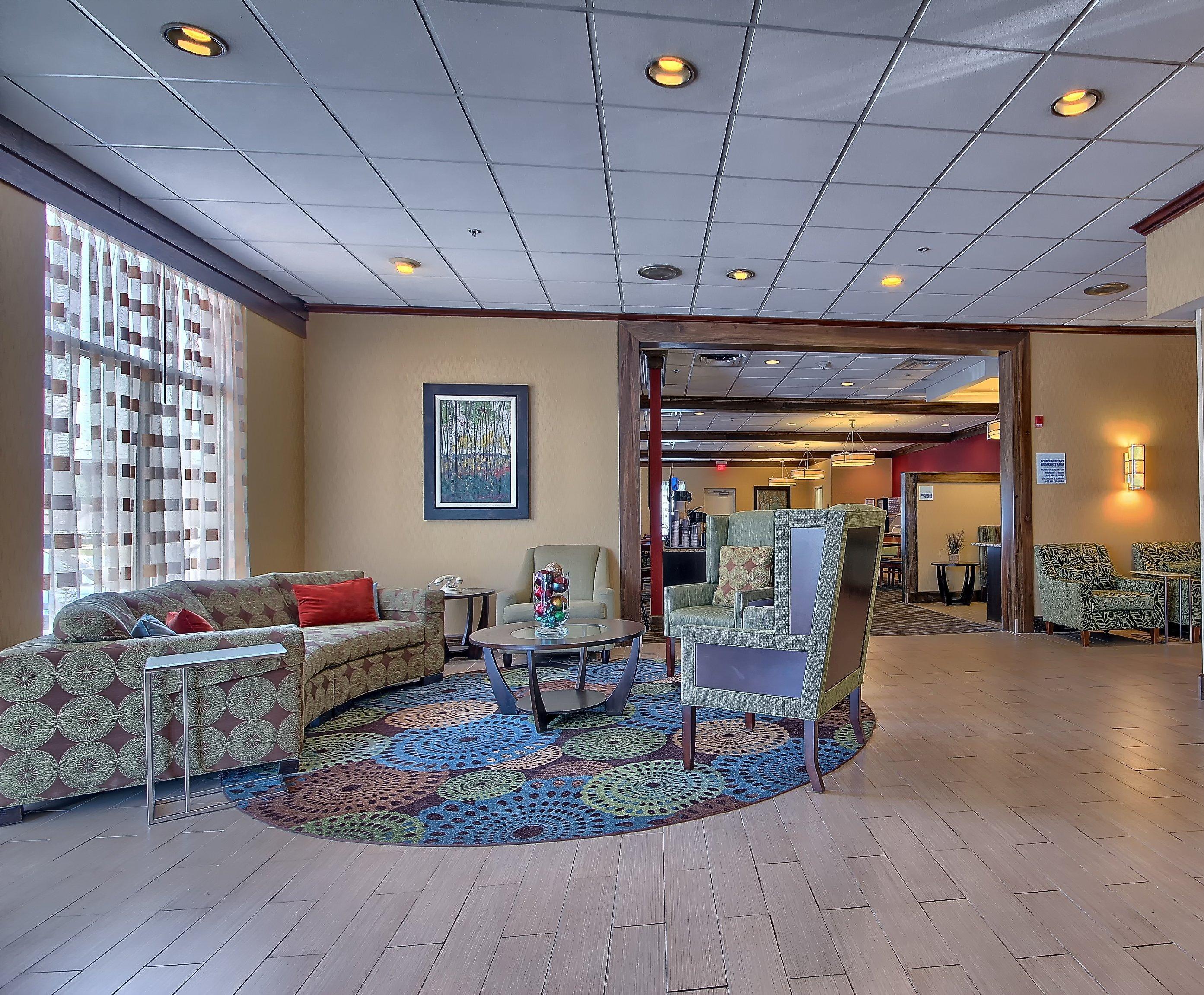 Holiday Inn Express Charleston-Civic Center By Ihg Экстерьер фото